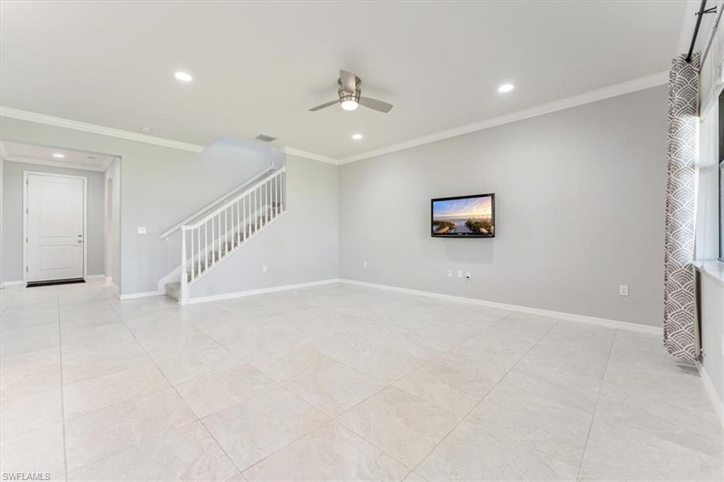 4491 Steinbeck WAY photo 8