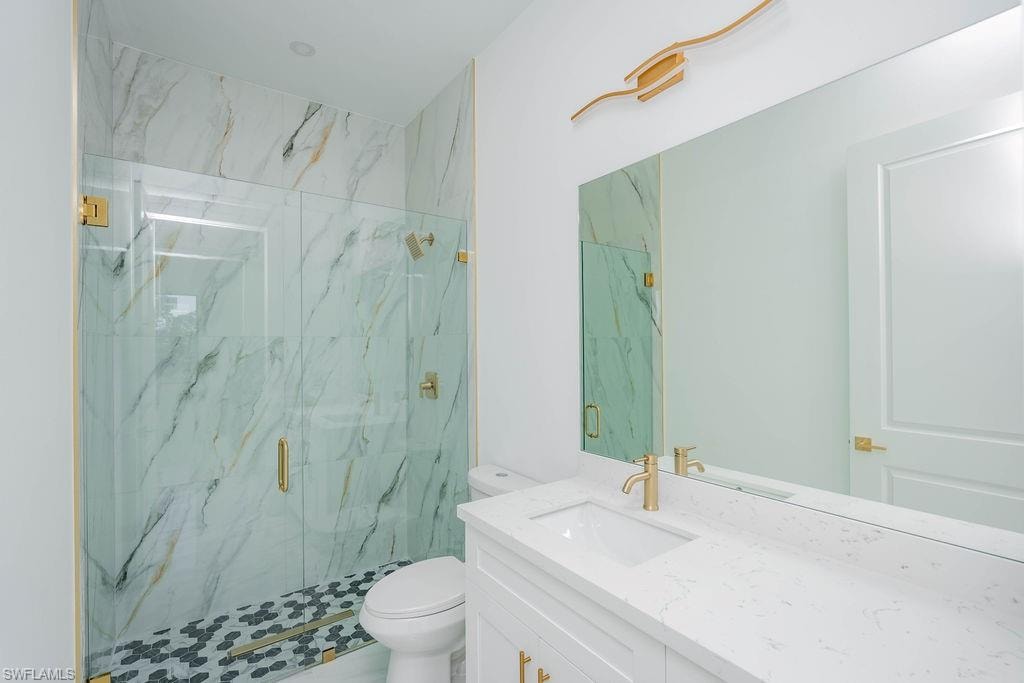 1005 Brenton AVE photo 9