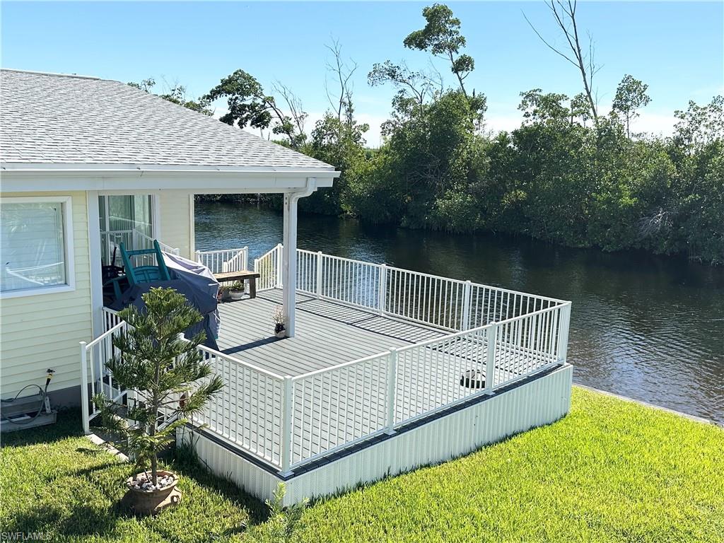 Deck for entertaining