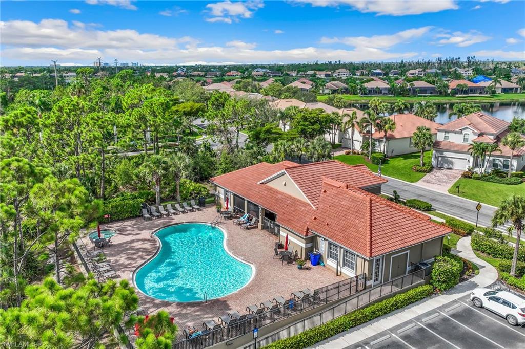 Swimming pool and spa, plus a clubhouse with a meeting room and fitness room.