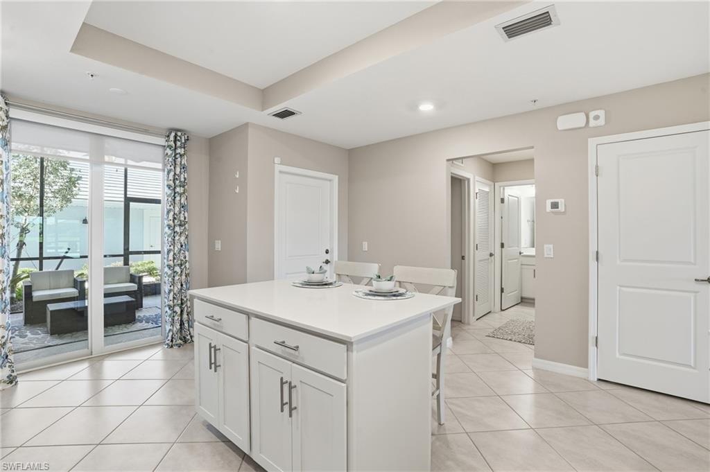 14204 Heritage Landing BLVD 712 photo 7