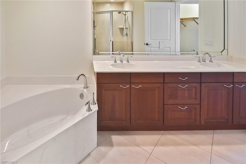14380 Riva Del Lago DR 1104 photo 20