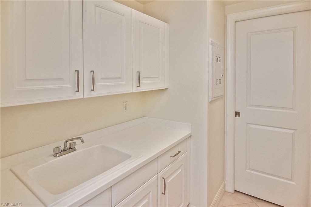 14380 Riva Del Lago DR 1104 photo 31