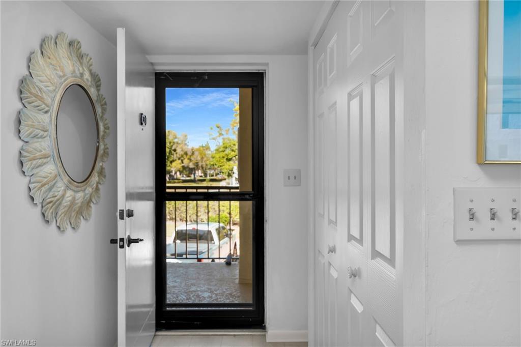929 Collier CT B201