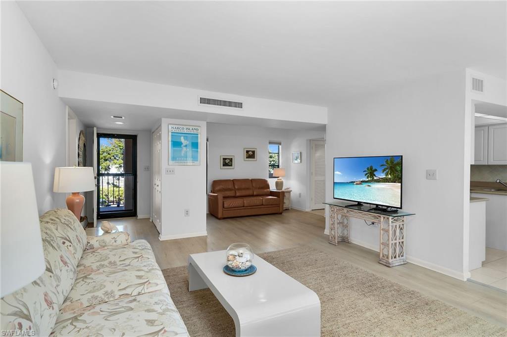 929 Collier CT B201 photo 10