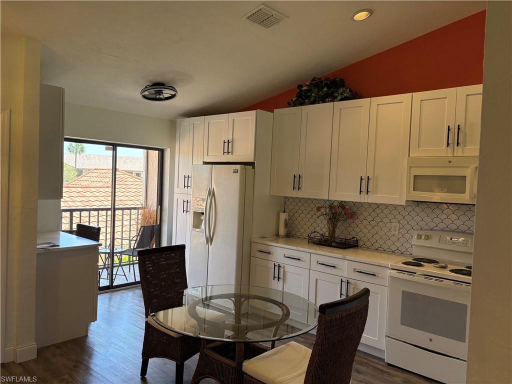 13120 Cross Creek BLVD 208 photo 8