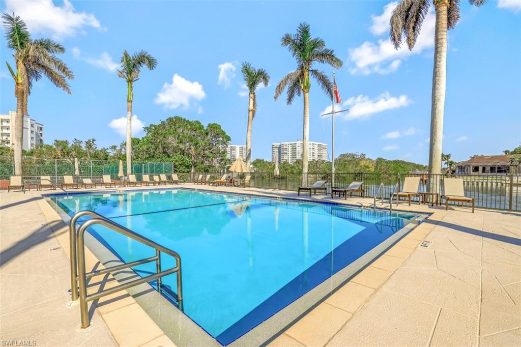 11116 Gulf Shore DR B-904 photo 33