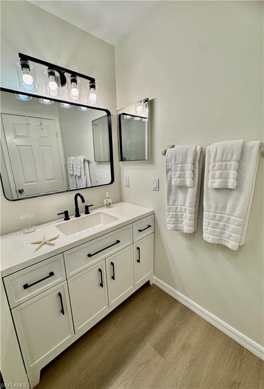 645 Squire CT 202 photo 27