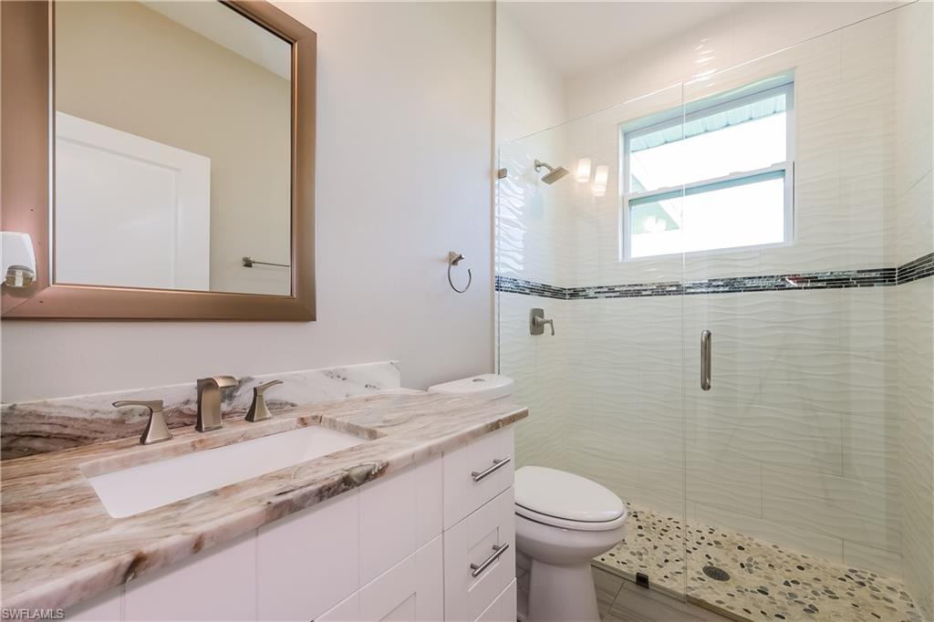 55 Tena AVE S photo 9