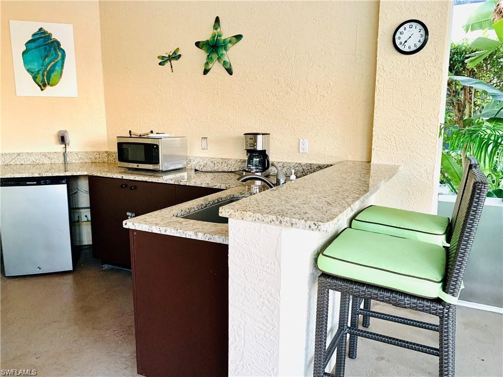 Clubhouse Kitchen