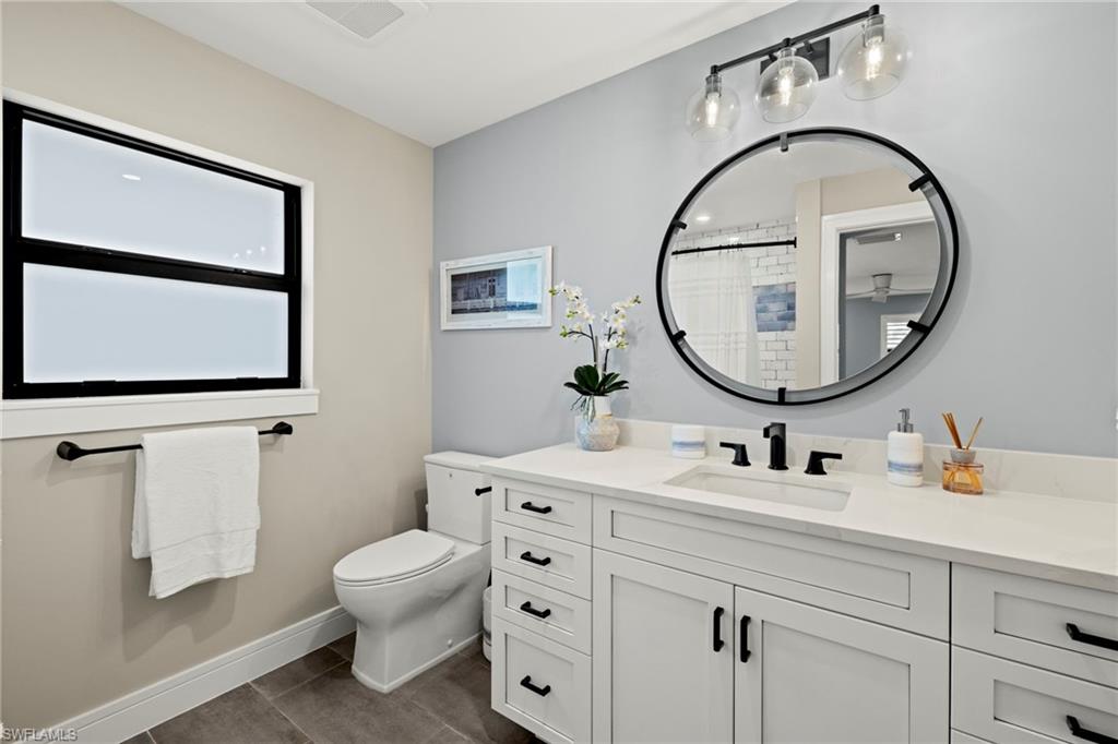 930 Kings Crown DR photo 30