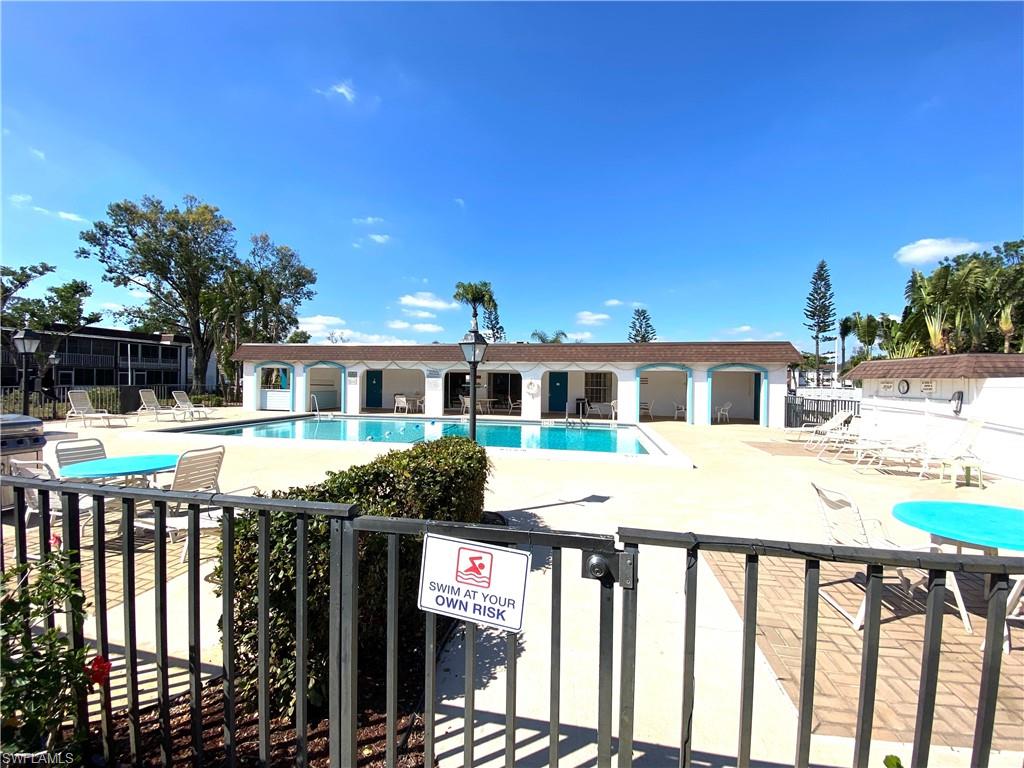 Community Outdoor Pool Grills
