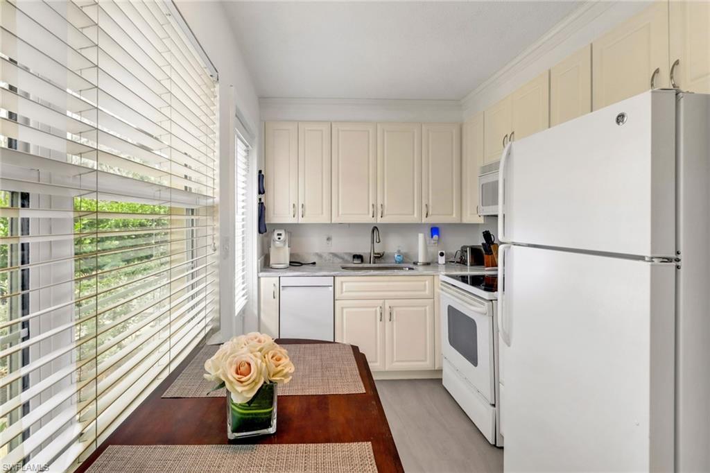 207 8th AVE S 207A photo 11