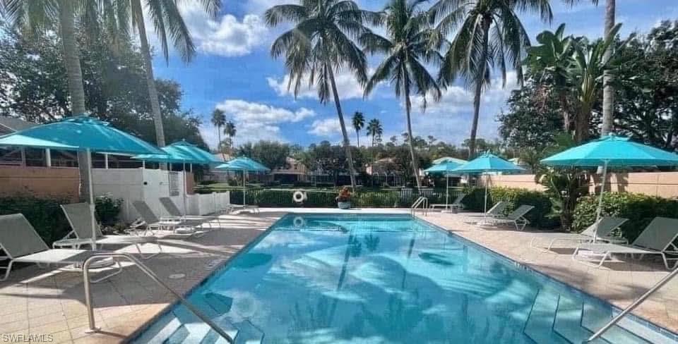 COMMUNITY HEATED POOL