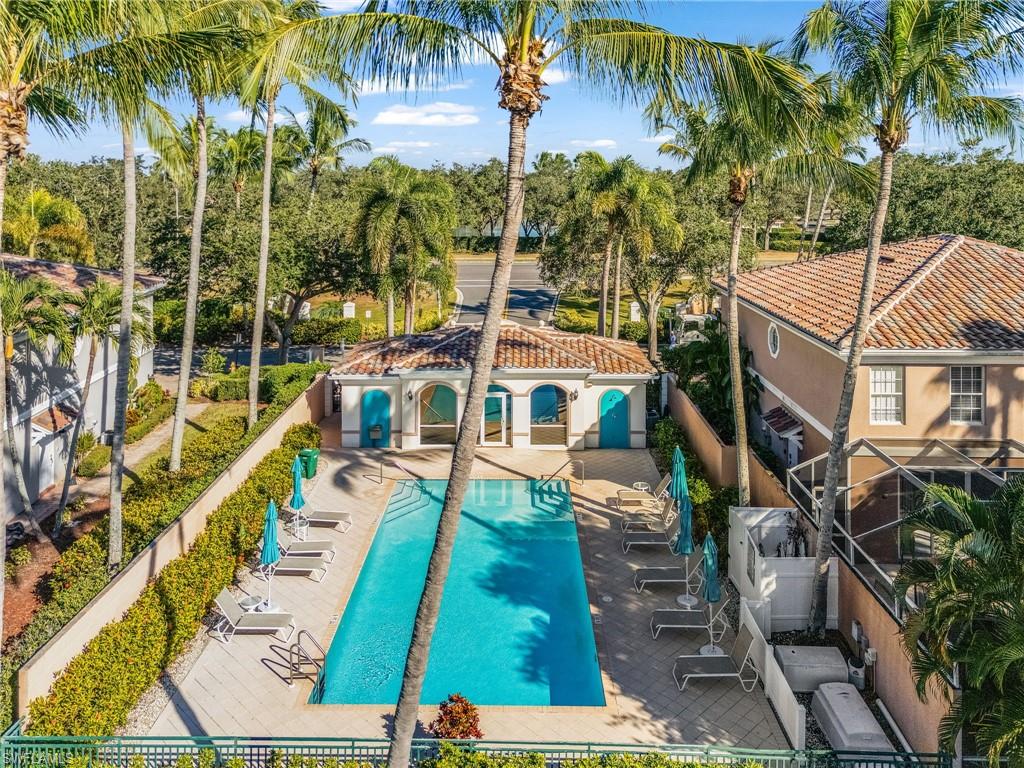 COMMUNITY POOL/CLUBHOUSE