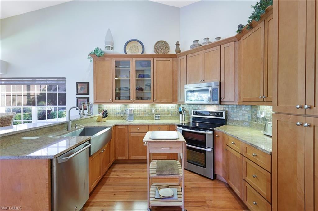 20230 Golden Panther DR 1 photo 13
