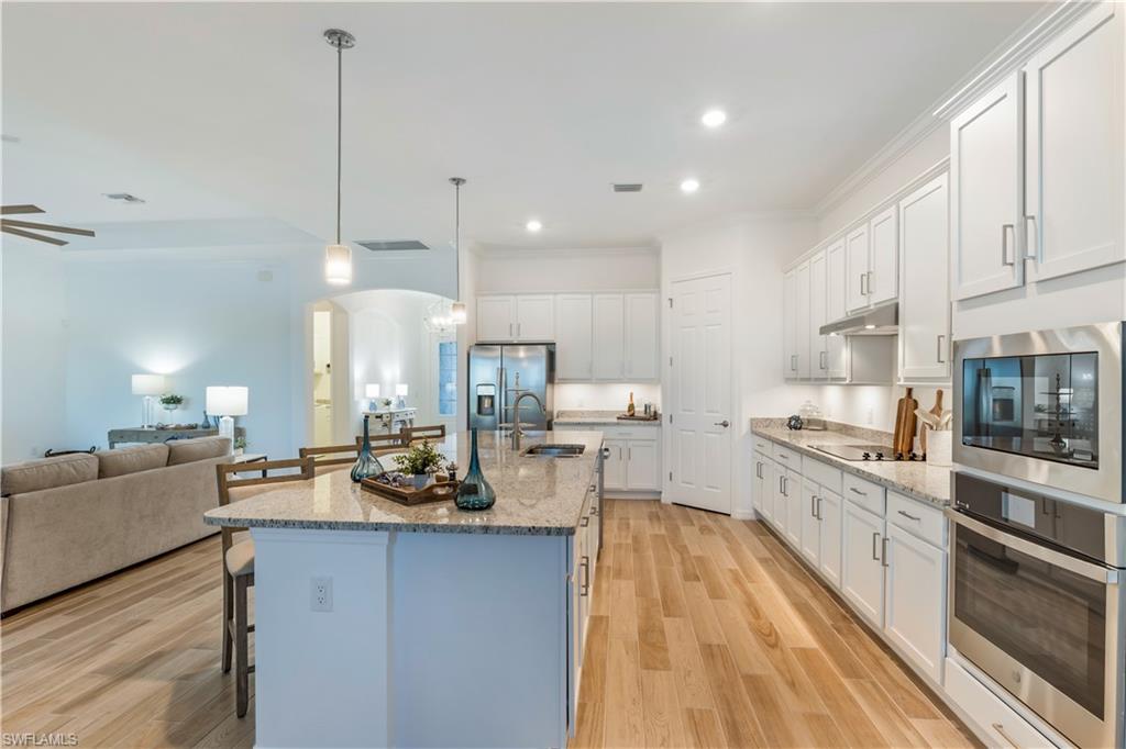 25078 Golden Fern DR photo 9