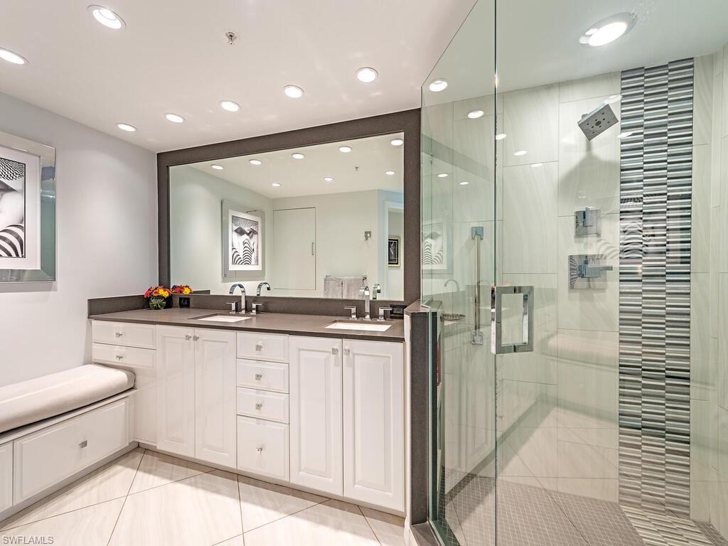 Owner's Bath