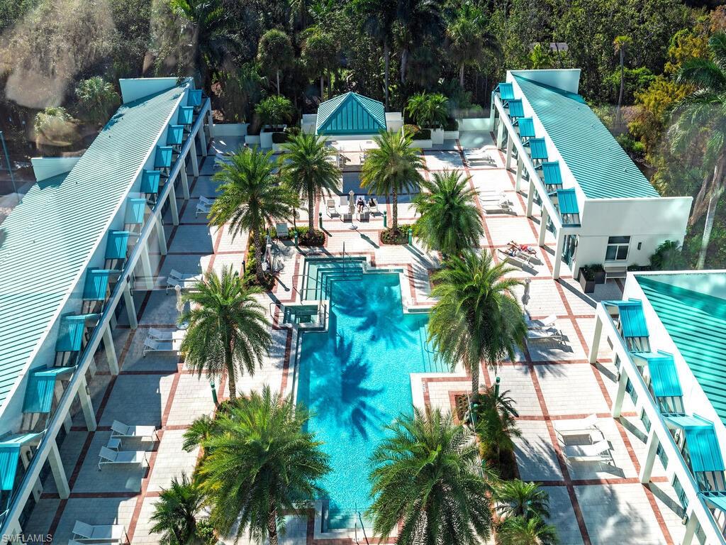 Claridge resort style pool & amenities