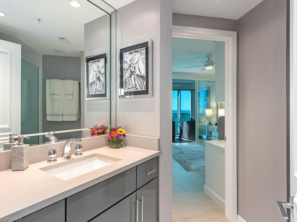 Den/Bedroom 3 with Full Ensuite Bath