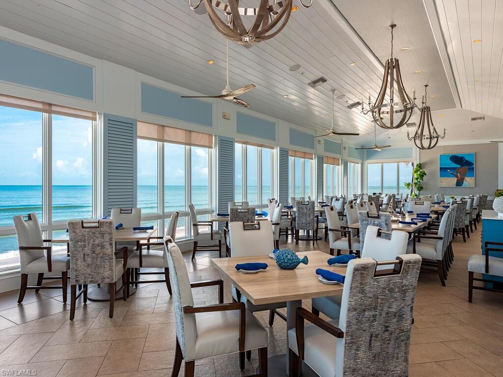 Marker 36, indoor and outdoor dining