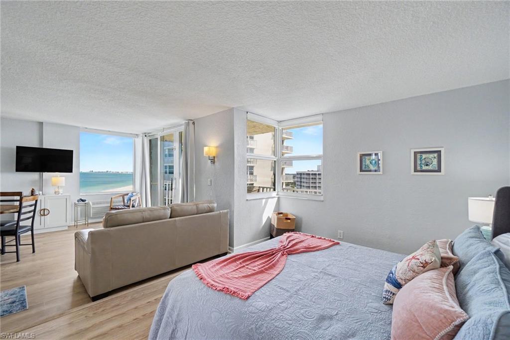7330 Estero BLVD 906 photo 9
