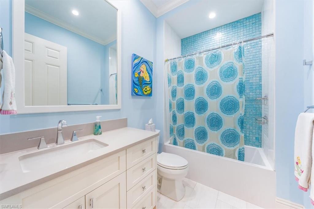 7128 Lemuria CIR 702 photo 16