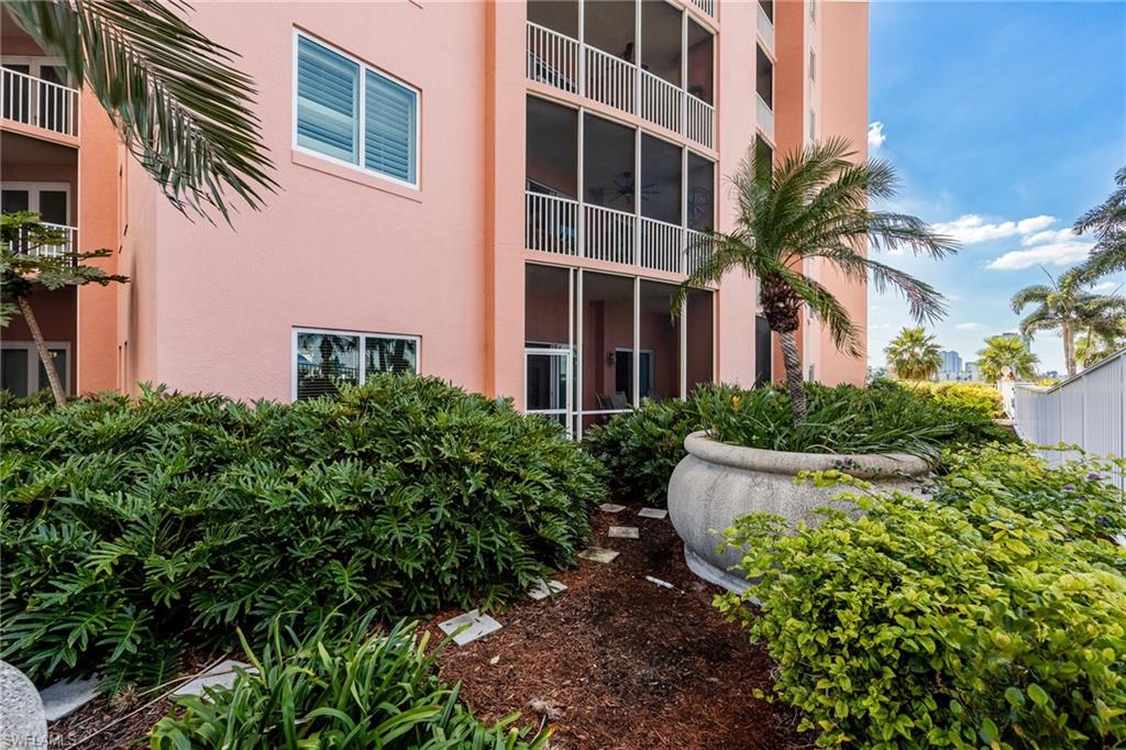 View of apartment building / complex