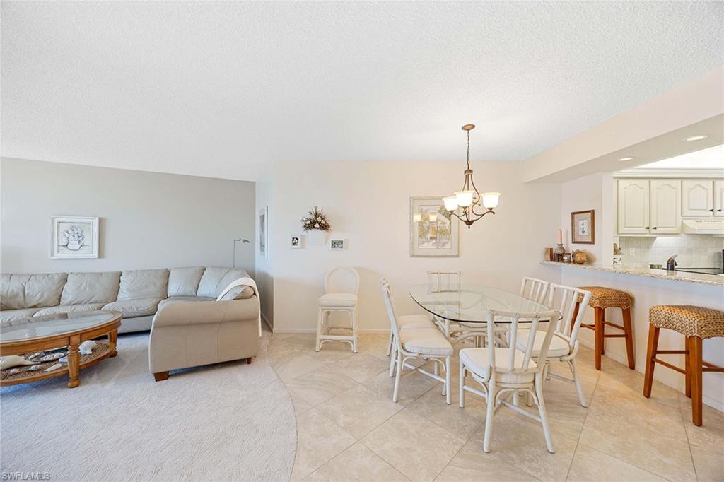 260 Seaview CT 604 photo 6