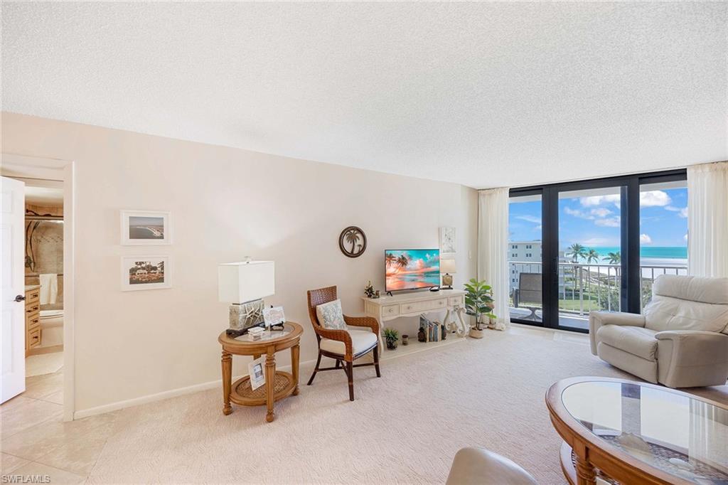 260 Seaview CT 604