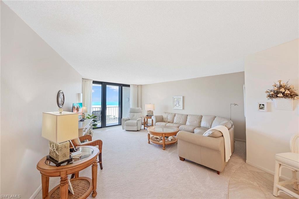 260 Seaview CT 604