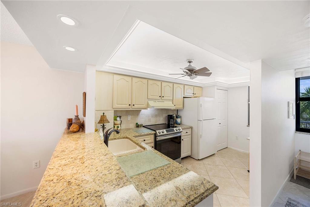260 Seaview CT 604 photo 8