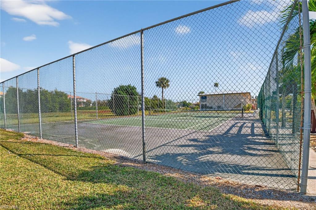 16031 Dublin CIR 204 photo 27