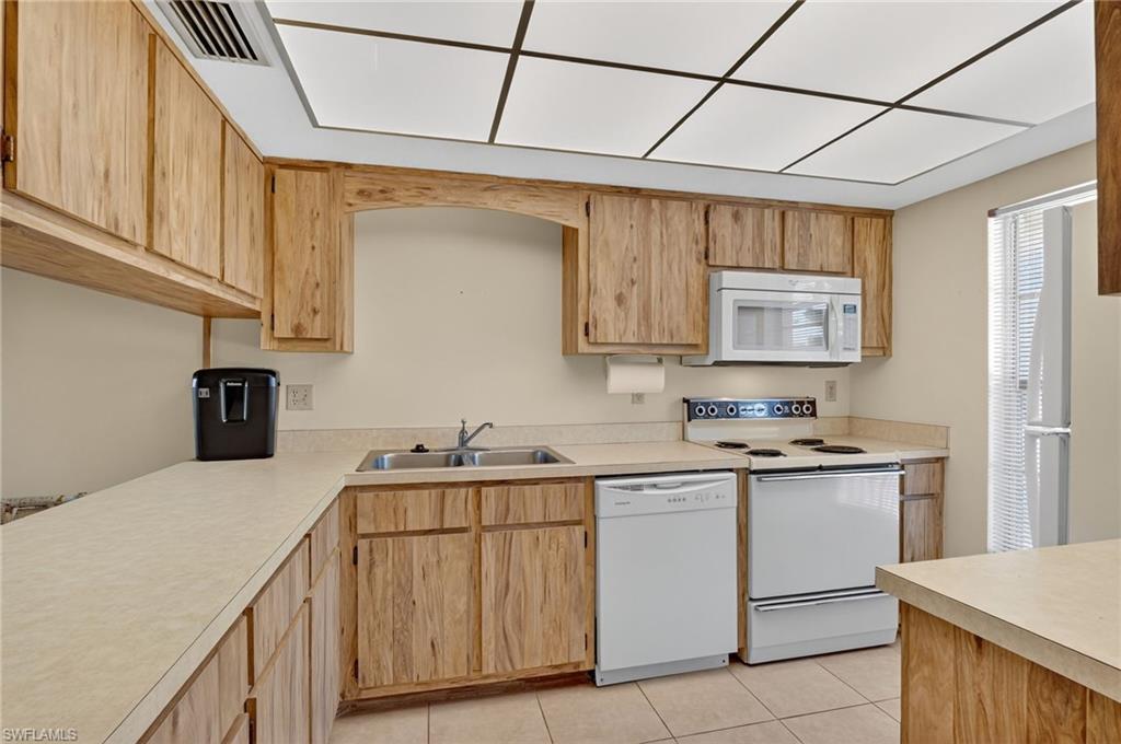 16031 Dublin CIR 204 photo 6