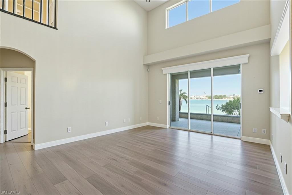 Utilize buyer credit for new flooring and paint. Virtually remodeled.