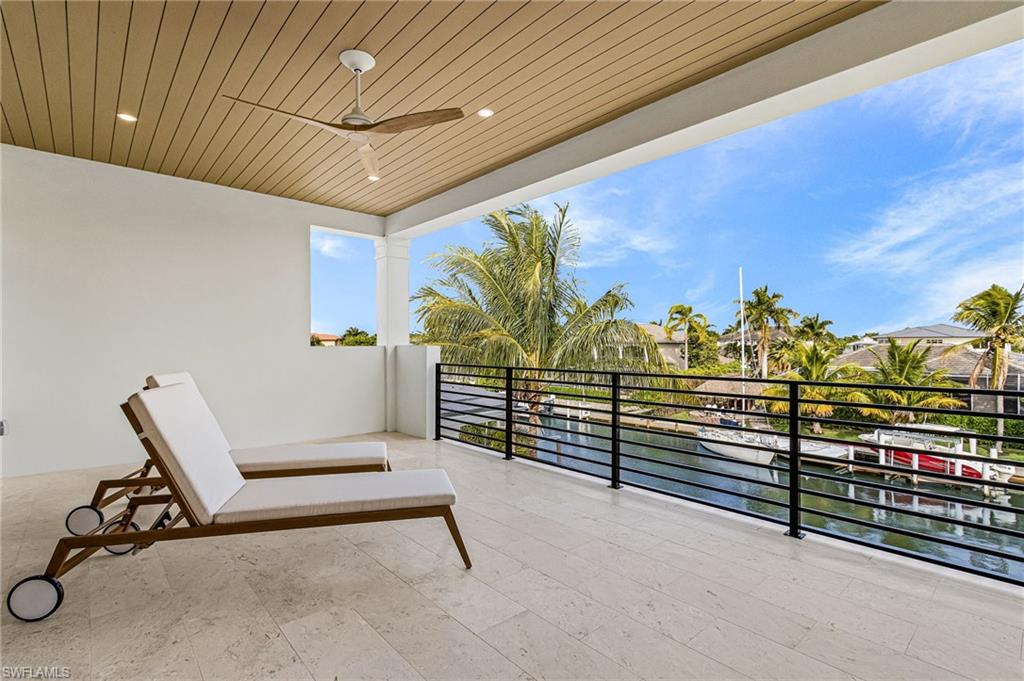 2nd story lanai