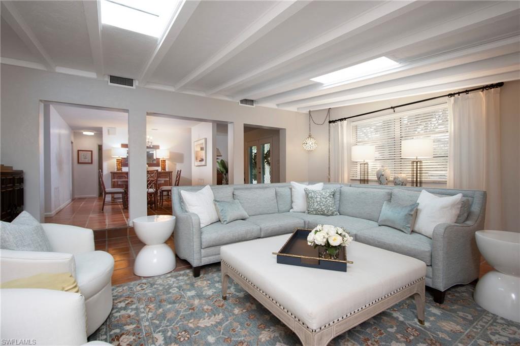 359 2nd AVE N