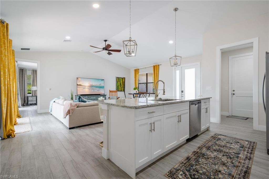 4665 Keylargo LN photo 9