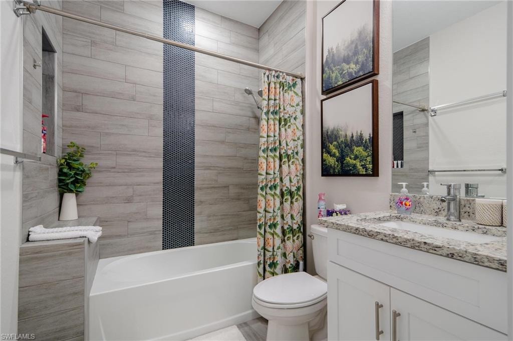 4665 Keylargo LN photo 18