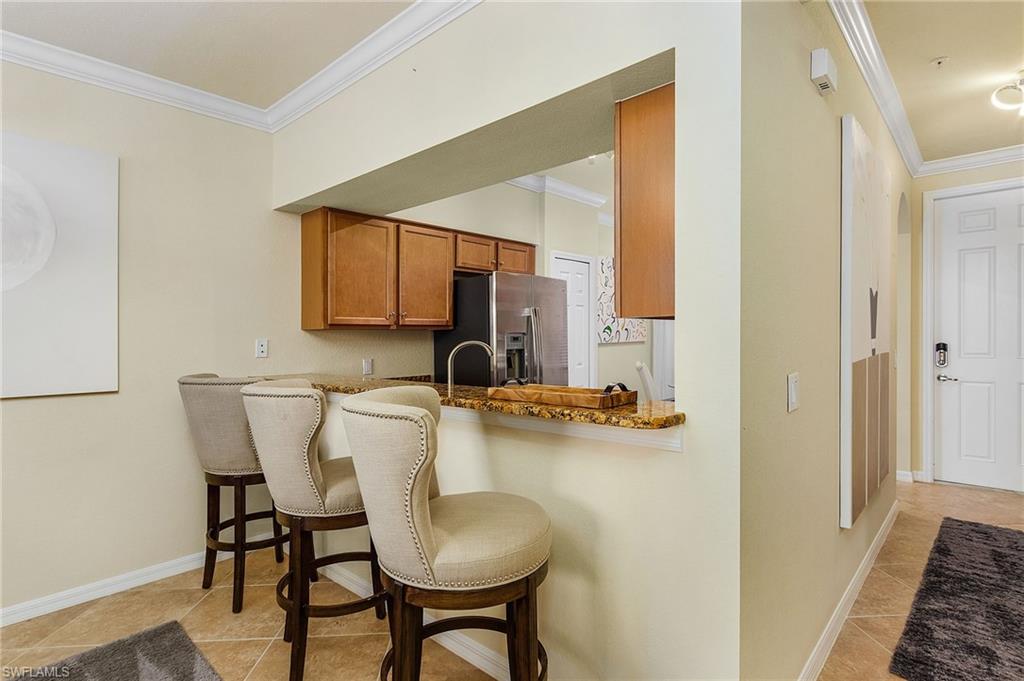 Breakfast bar/work area