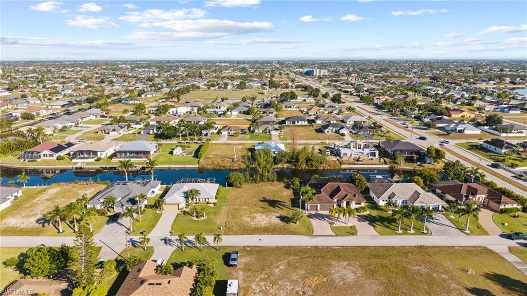 1613 SW 28th TER