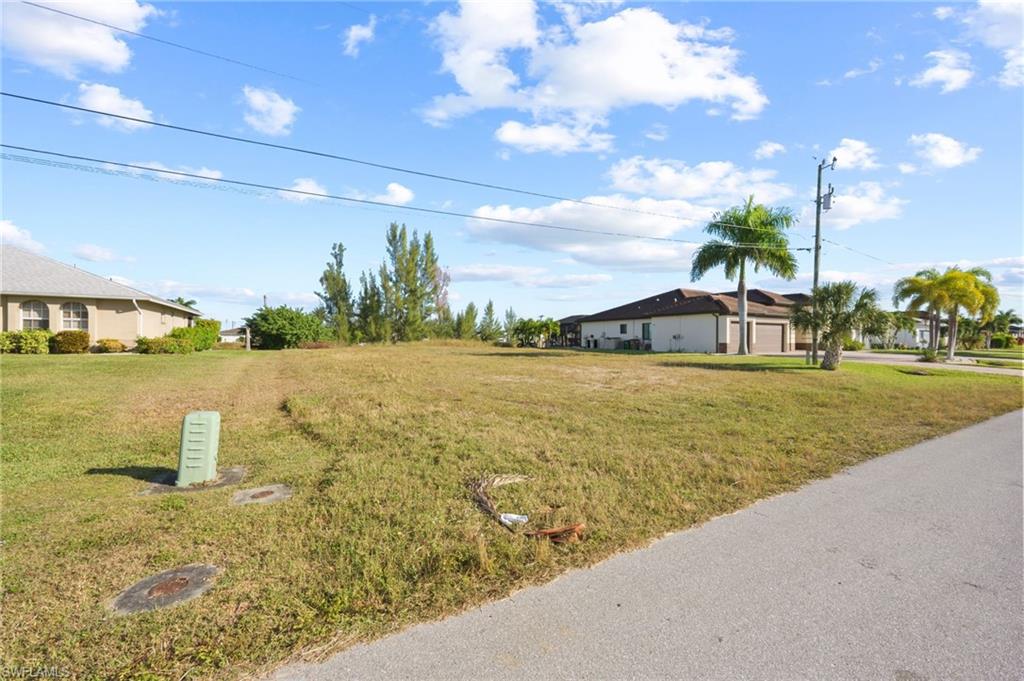 1613 SW 28th TER photo 12