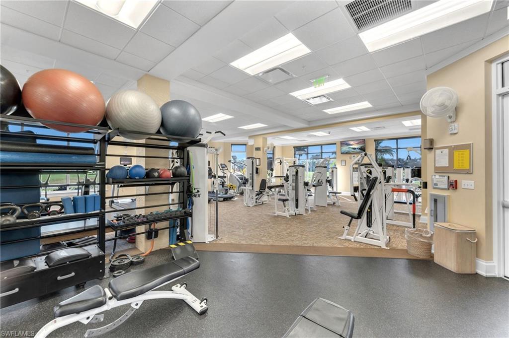 Gym featuring a drop ceiling