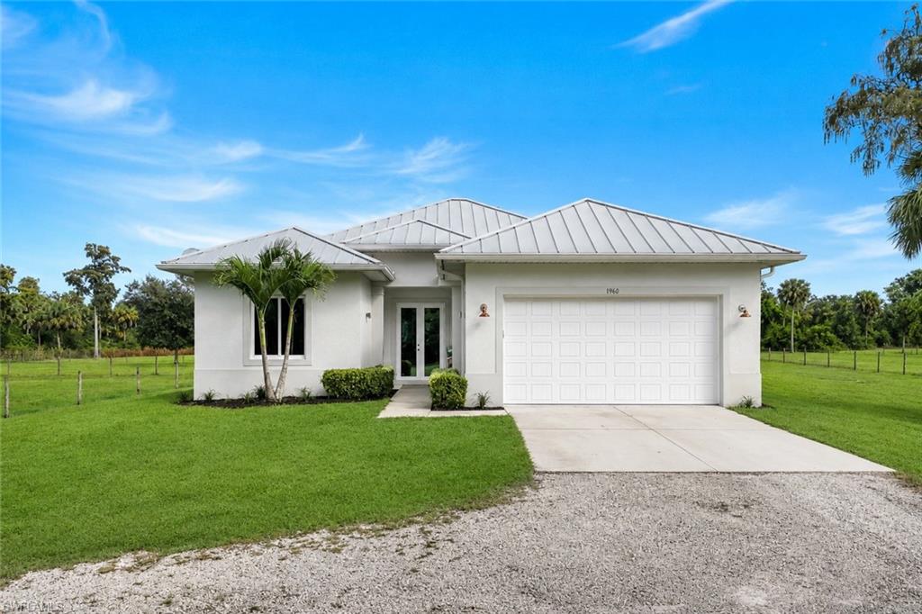 1960 Moulder DR