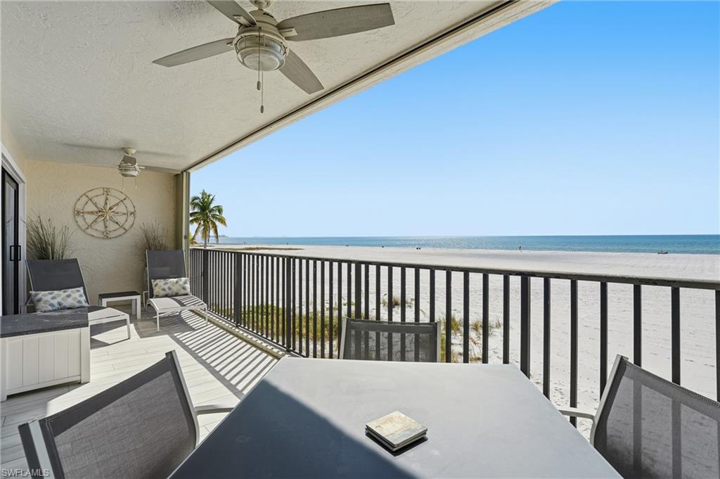 Large balcony with Gulf views - virtually enhanced