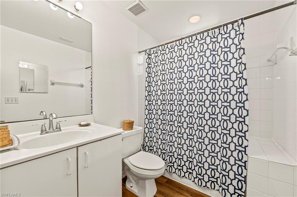280 Robin Hood CIR 101 photo 15
