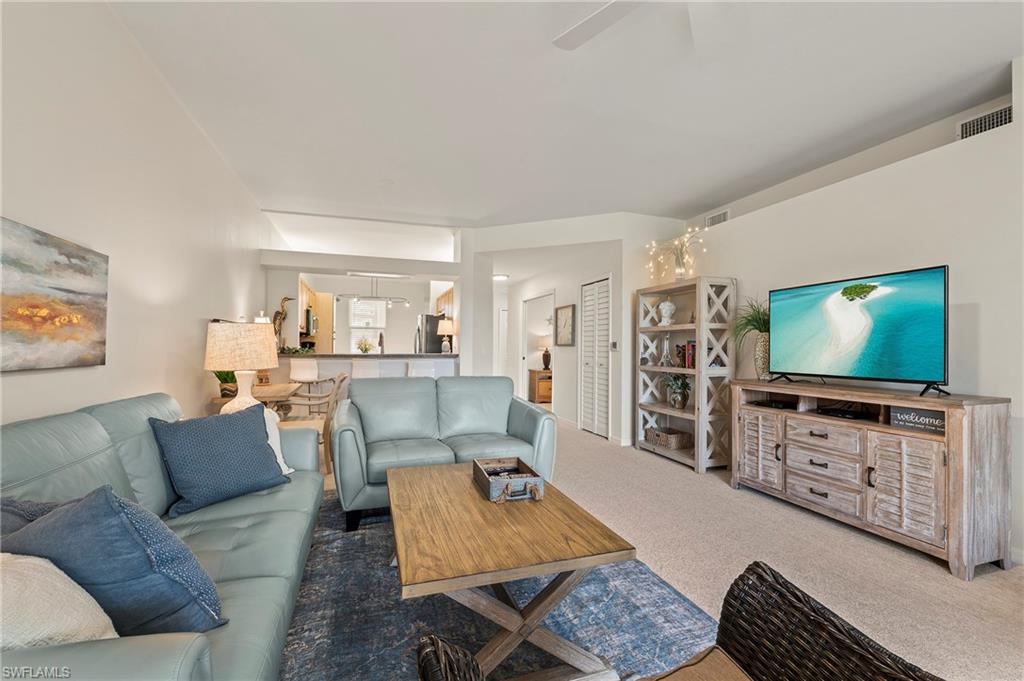 465 Robin Hood CIR 101 photo 6