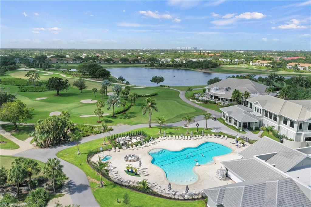Resort Pool & Pool Cafe