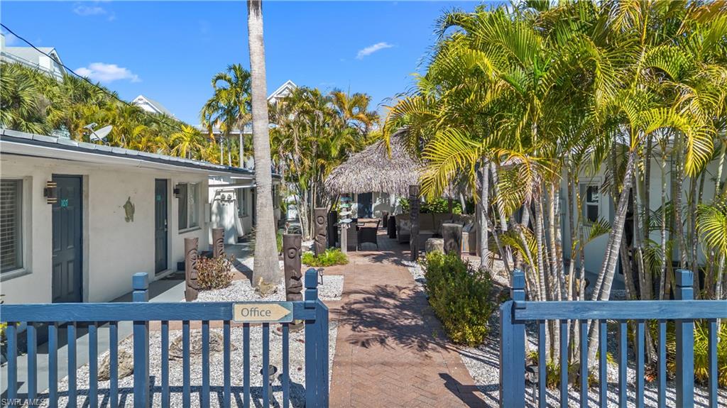 4330 Bonita Beach RD