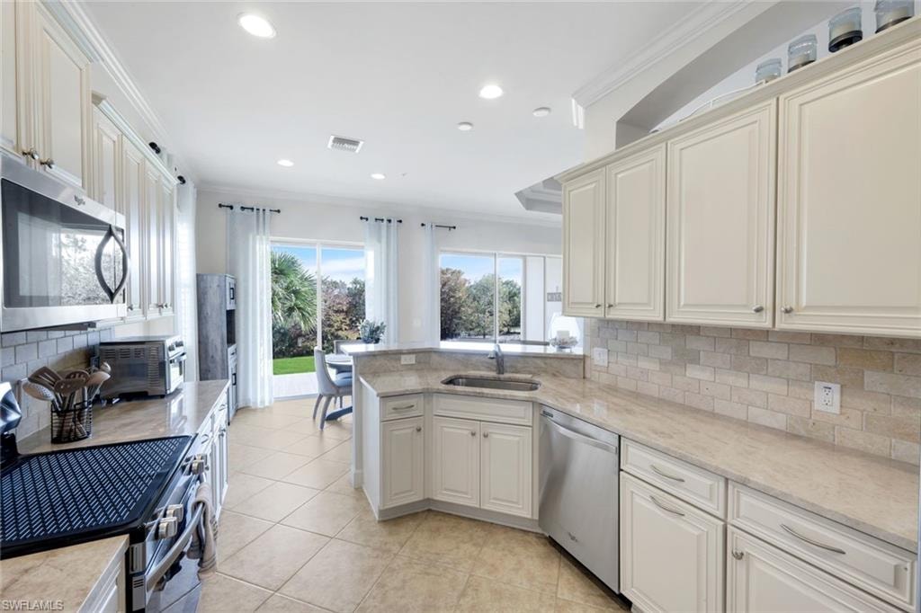 9550 Ironstone TER 201 photo 11